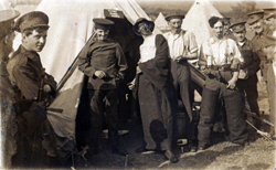 Picture of un-known members of the Isle of Wight Rifles